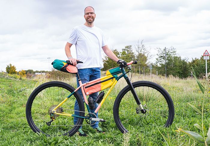 Tim Ahnsorge mit seinem individuellen Fahrrad